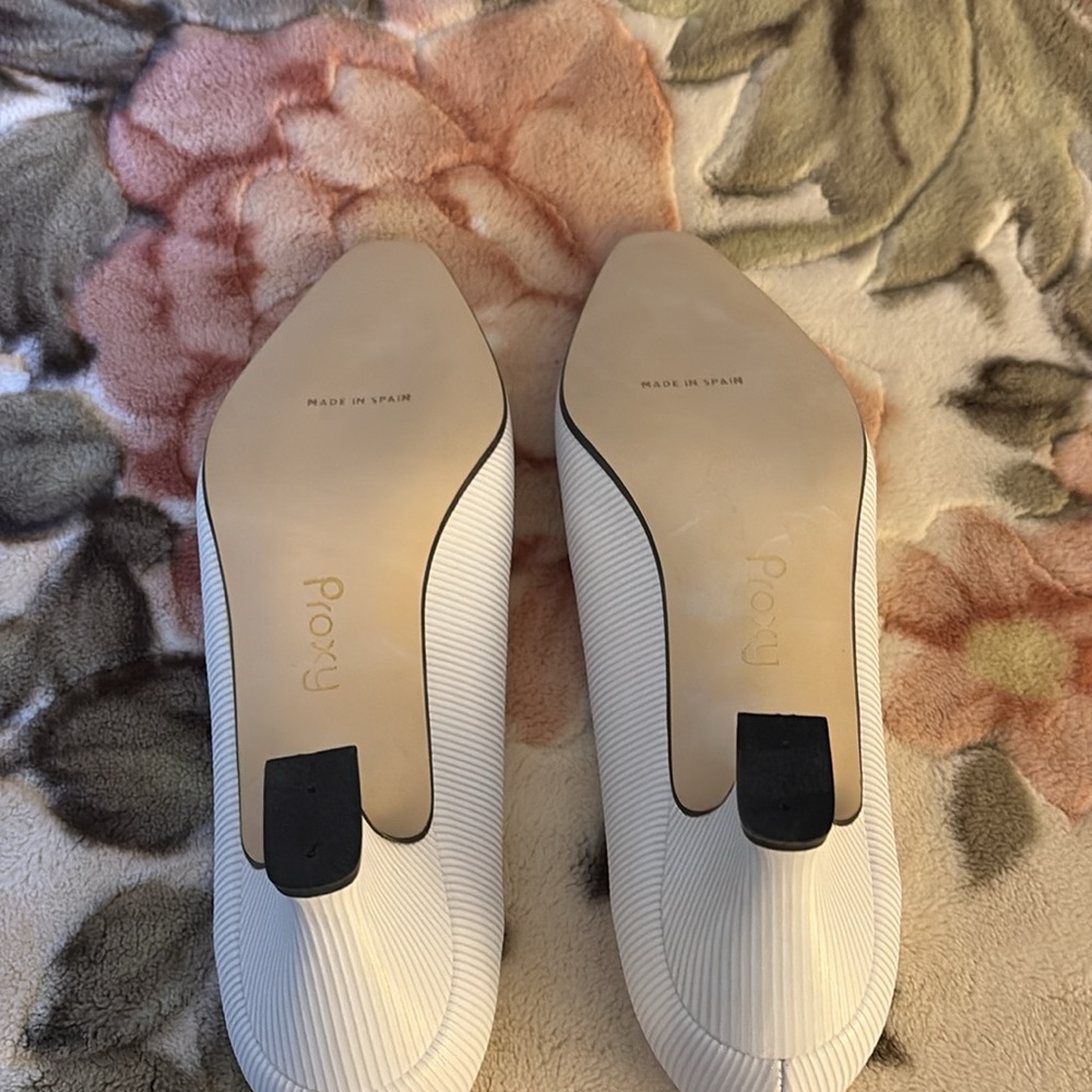 Proxy Shoes - Picture 3 of 8
